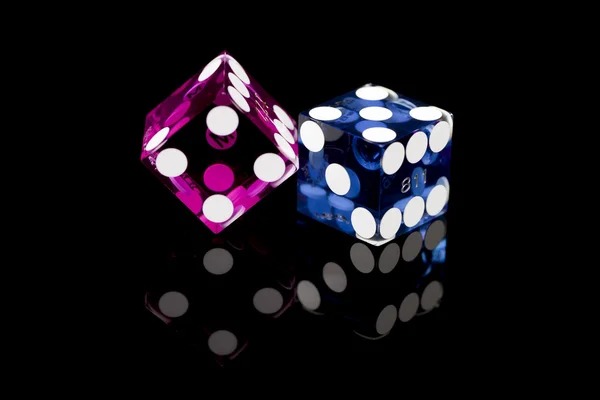American Roulette wheel and betting layout on inter togel live table